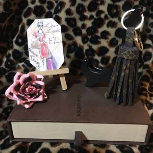 Vintage Charm Tassel, made from printed canvas.